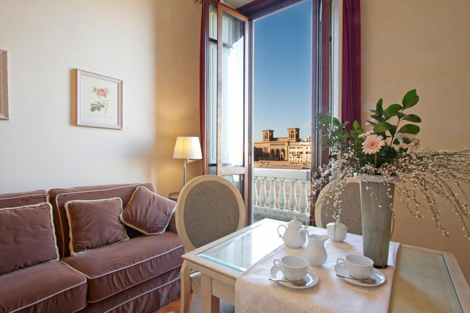 Serristori Palace Residence ฟลอเรนซ์ ภายนอก รูปภาพ